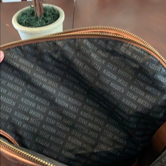 Steve Madden large leather purse - Picture 5 of 7